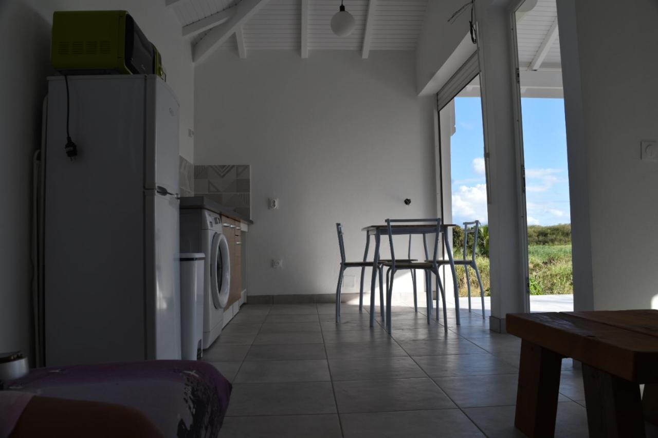 Kaz A Klemence Gite Creole Avec Piscine Et Table Dhotes A Anse Bertrand Exterior foto