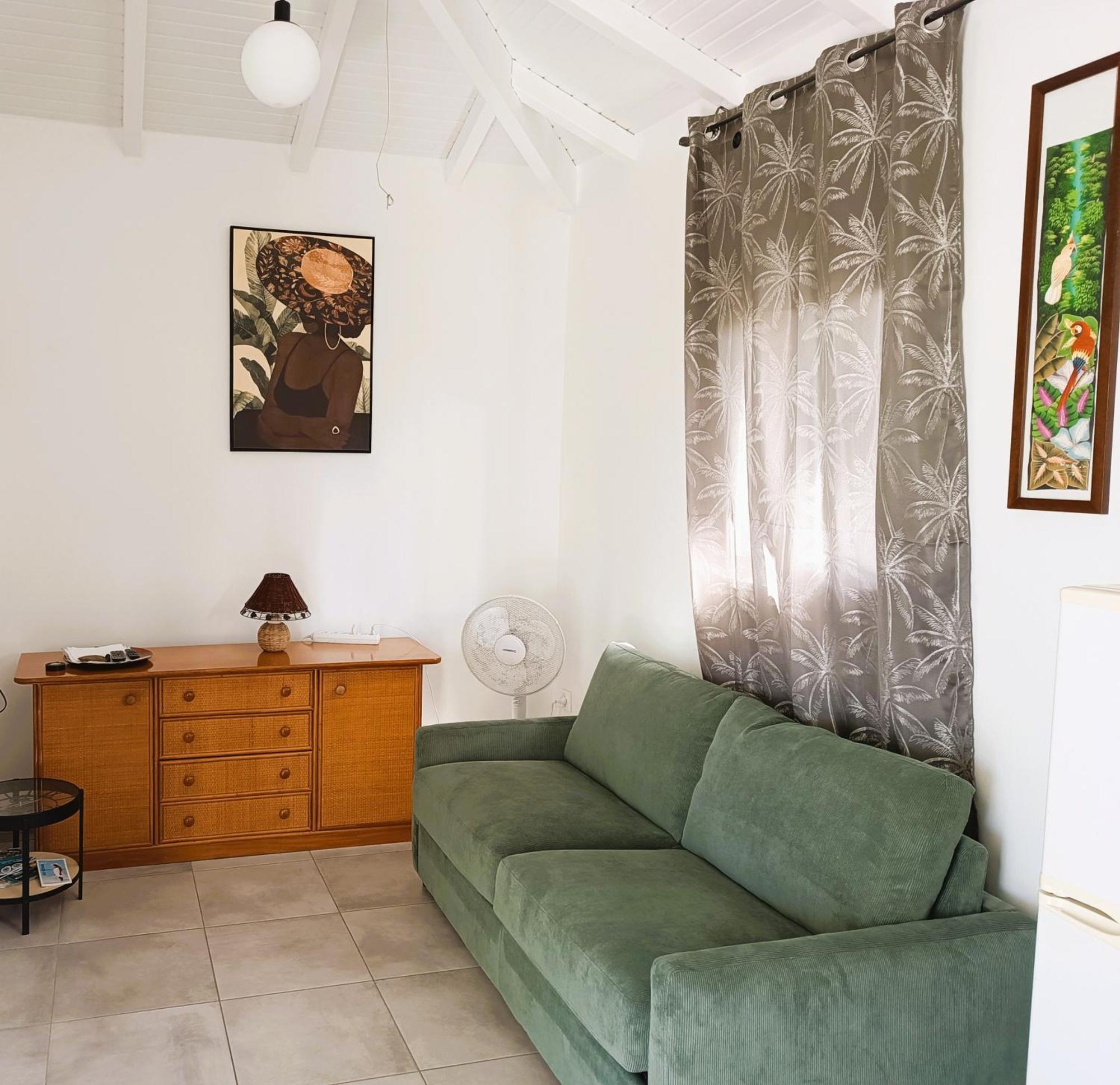 Kaz A Klemence Gite Creole Avec Piscine Et Table Dhotes A Anse Bertrand Exterior foto